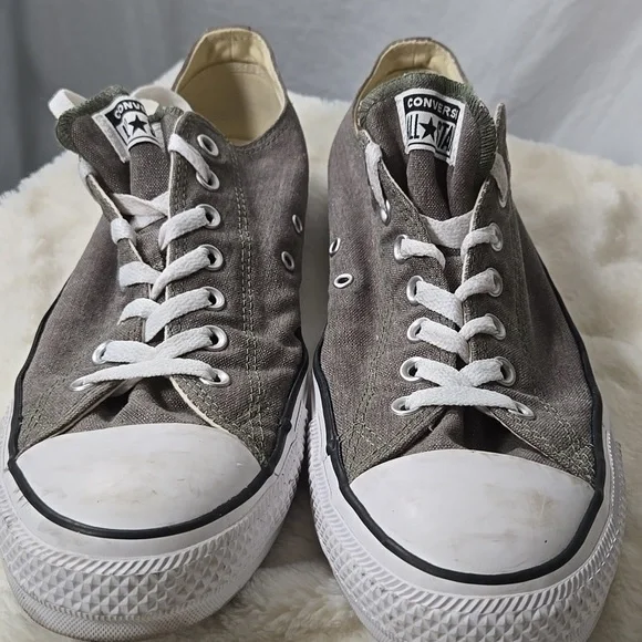 Convere Gray/Green Low Tops Size 11.5 - Picture 2 of 7